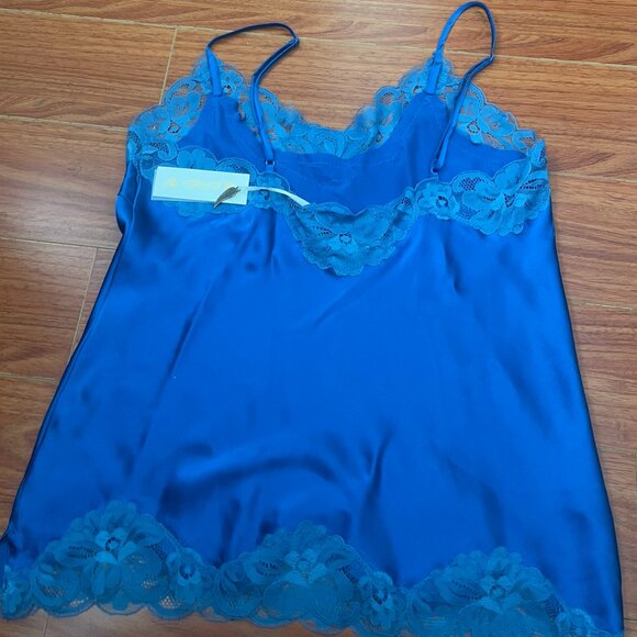 NWOT Gold Hawk Y2K Floral Lace Trim 100% Silk Cami True Blue Size L - Picture 3 of 5